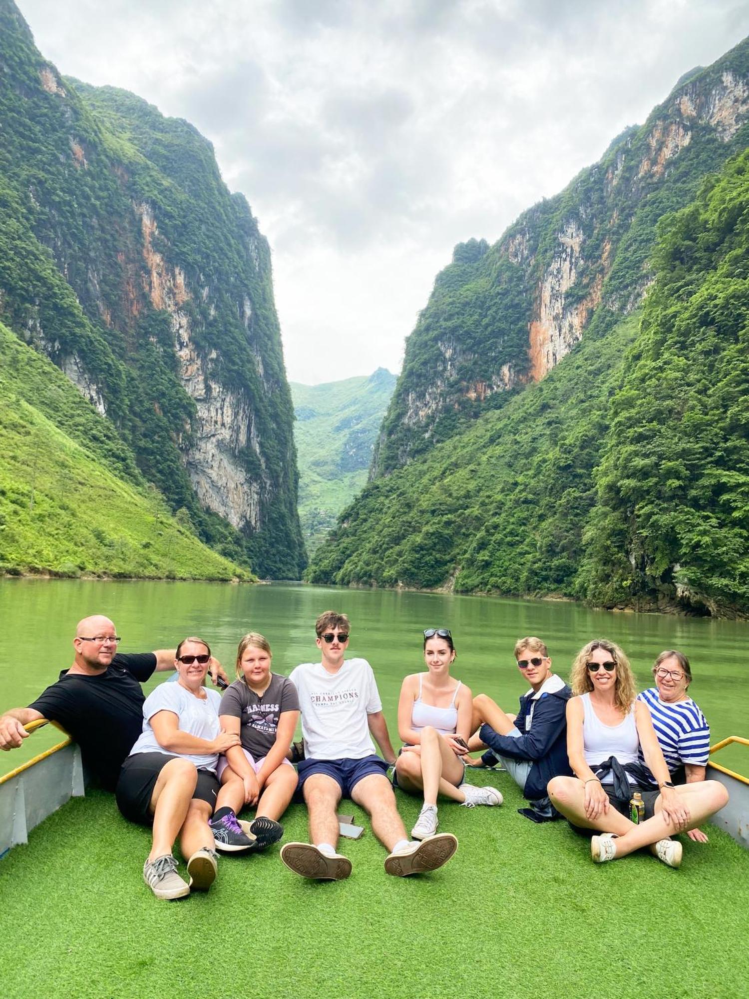 Lazy Cat Homestay - Motorbikes Rental & Tours Ha Giang Luaran gambar